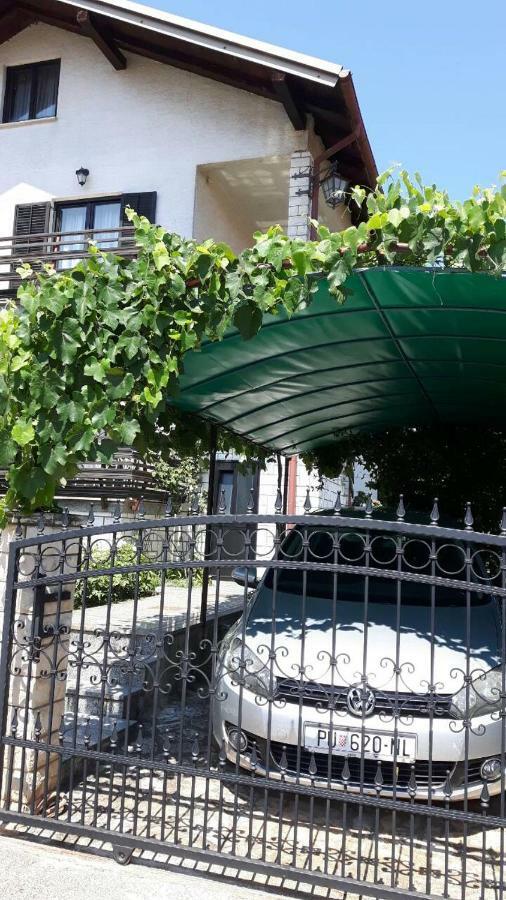 App Bajic Apartment Umag Bagian luar foto