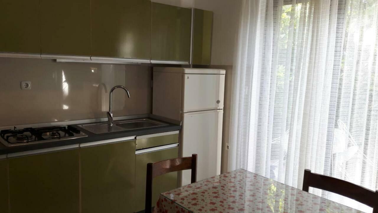 App Bajic Apartment Umag Bagian luar foto
